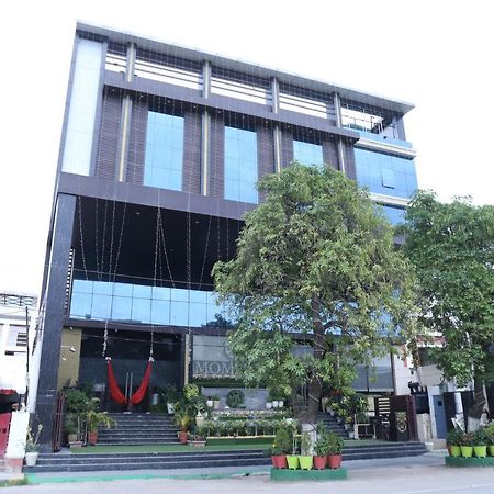Hotel Moments Lucknow Exterior foto